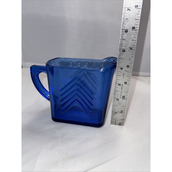 Vintage Hazel Atlas Depression Glass Cobalt Blue 12 oz. Chevron Creamer MCM 6" - Picture 8 of 10